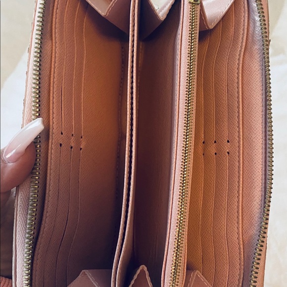 Louis Vuitton Damier Azur Canvas Wallet - Picture 5 of 7